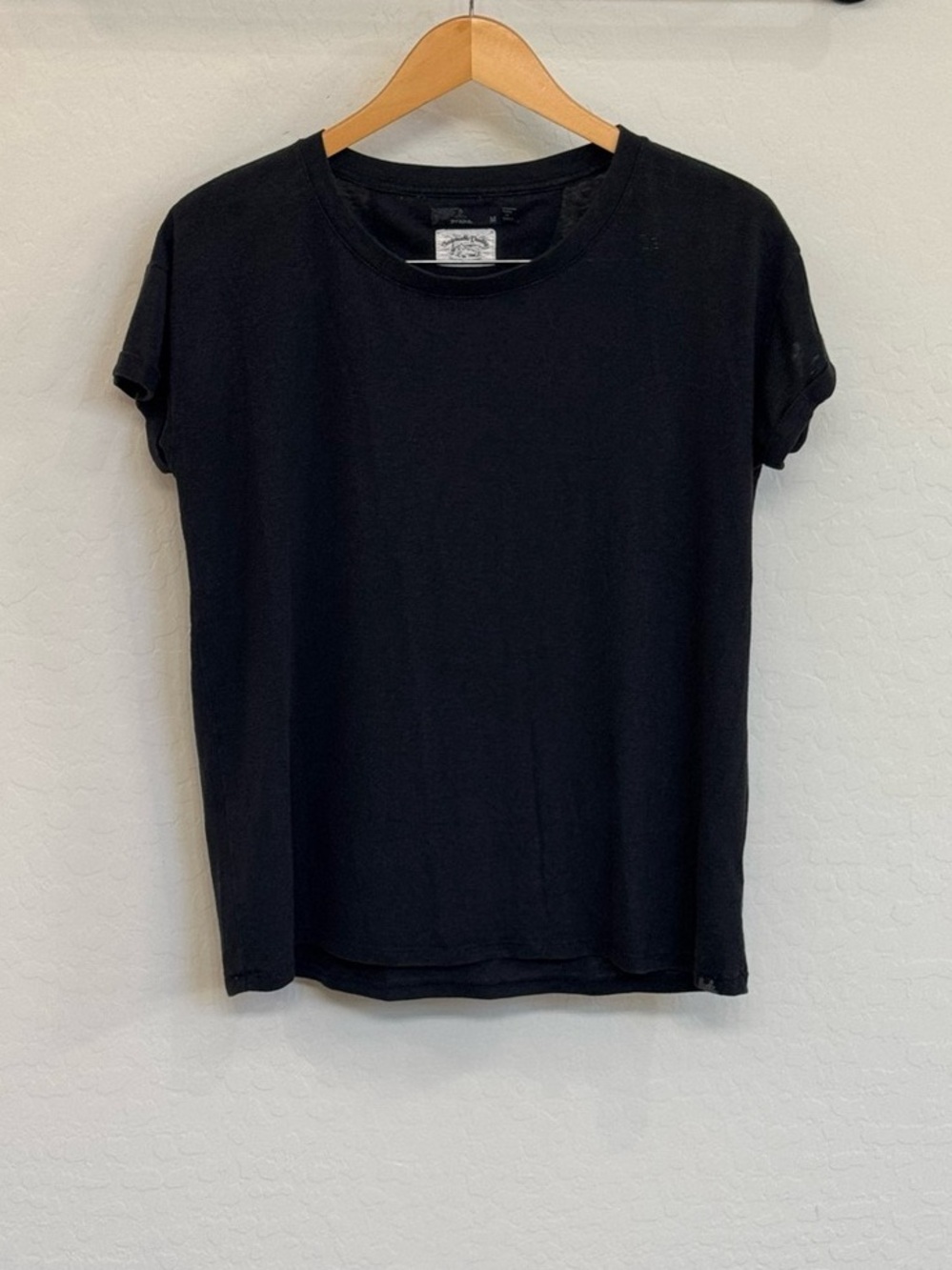 prAna Black Cuffed Short Sleeve Crewneck T-Shirt - Women's Size M